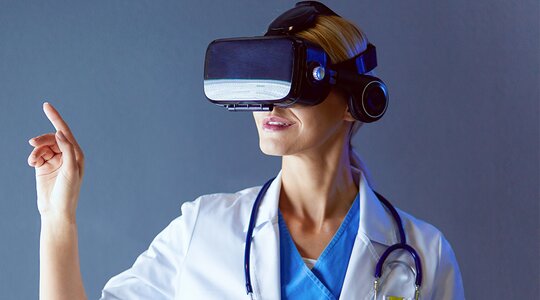 Virtual reality medical training